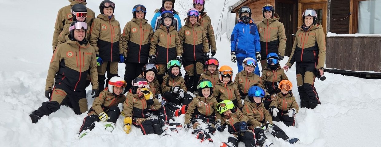 Neue Skianzüge für unseren Nachwuchs